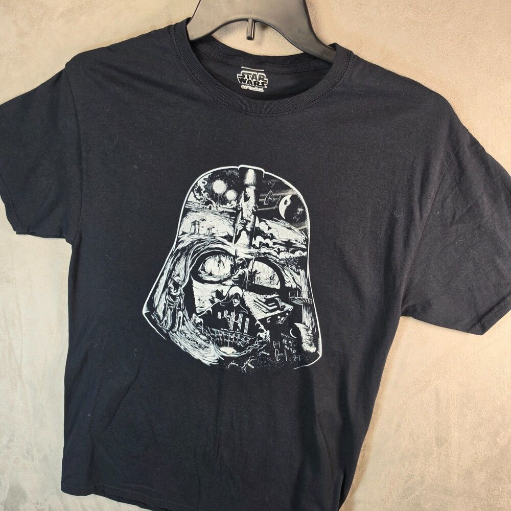 Star Wars Men's Darth Vader's Journey Graphic T-Shirt Black Helmet Collage Sz M